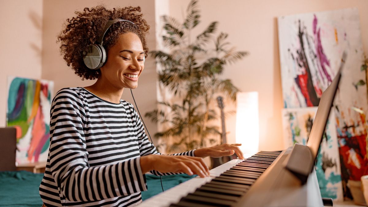 How Playing Piano Improves Creativity and Mental Well-Being
